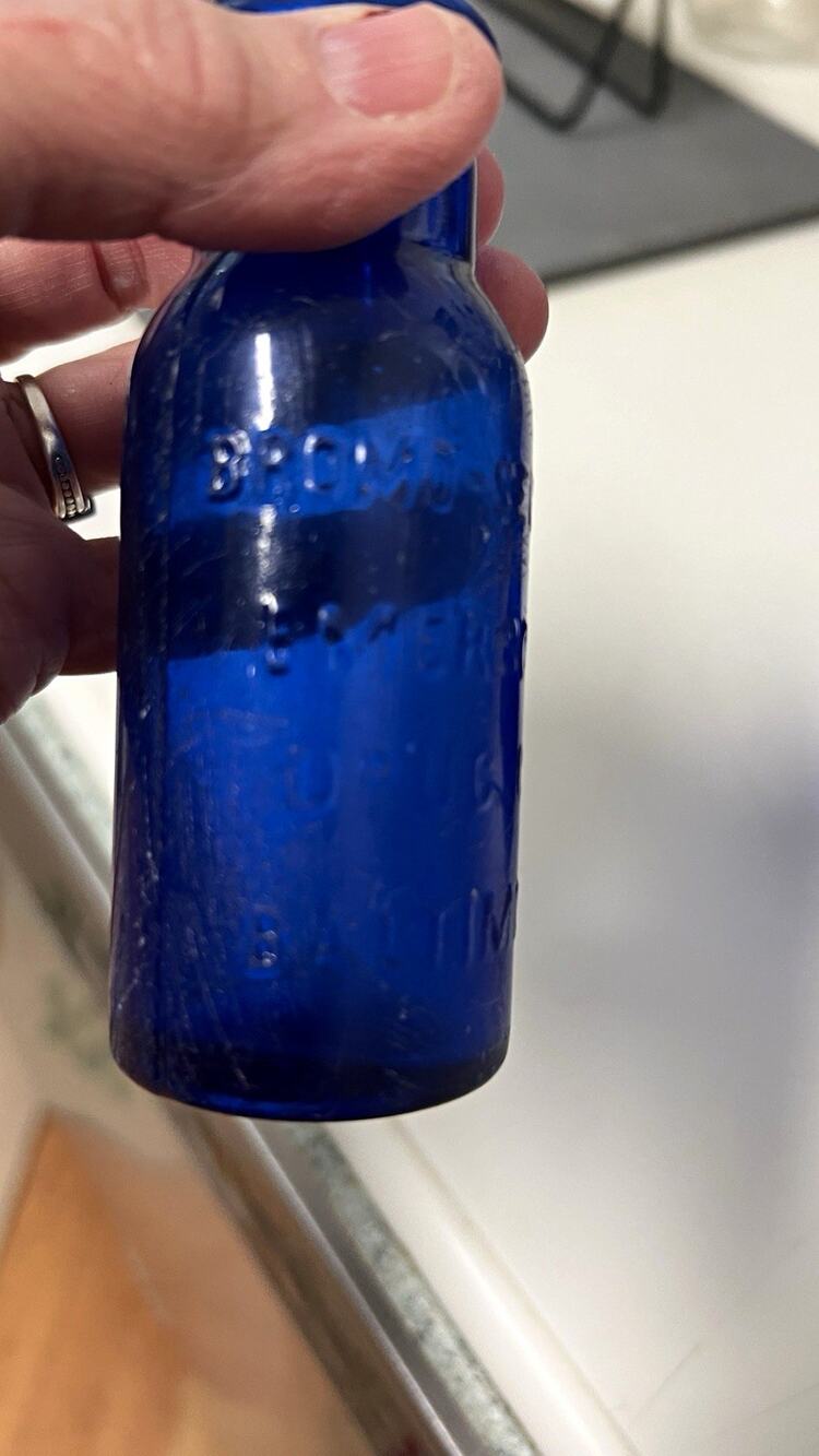 Antique Bromo-Seltzer Emerson Drug Co Baltimore Cobalt Blue Bottle 4”